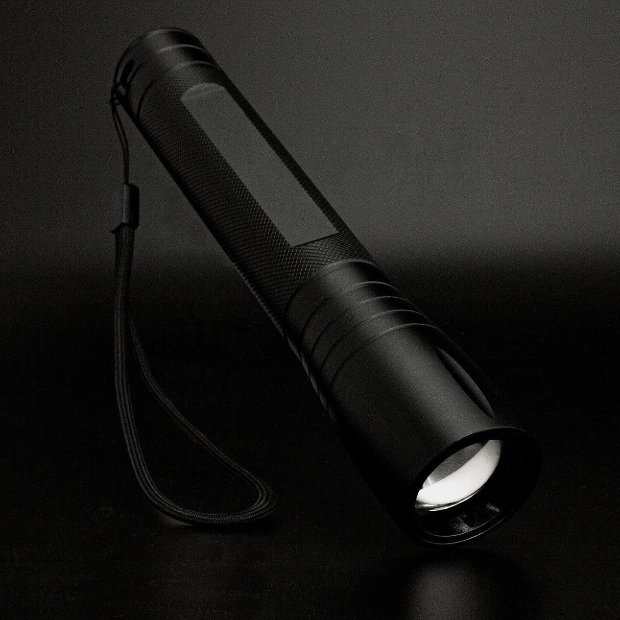 Swiss Peak 10W Cree Torch - Branded
